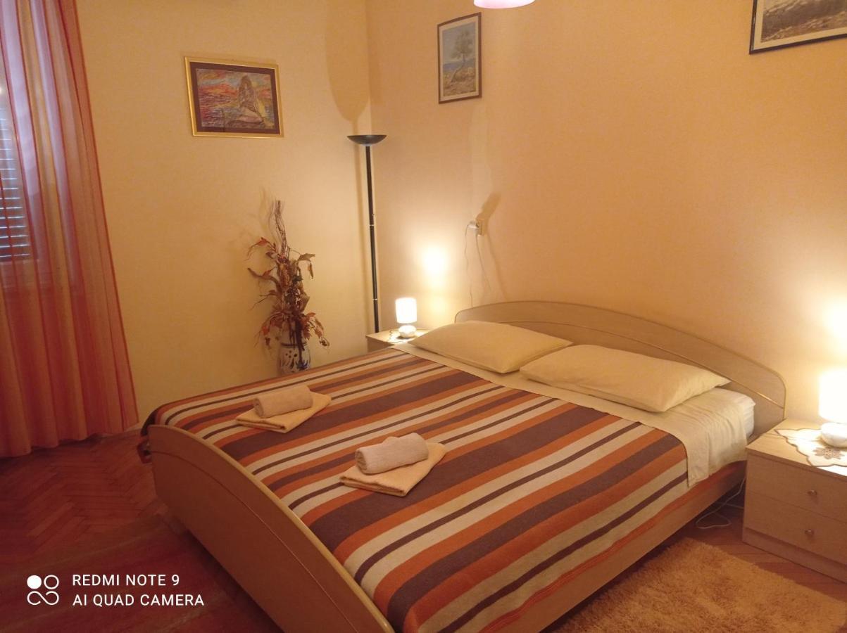 Rooms Secer สปลิท ภายนอก รูปภาพ